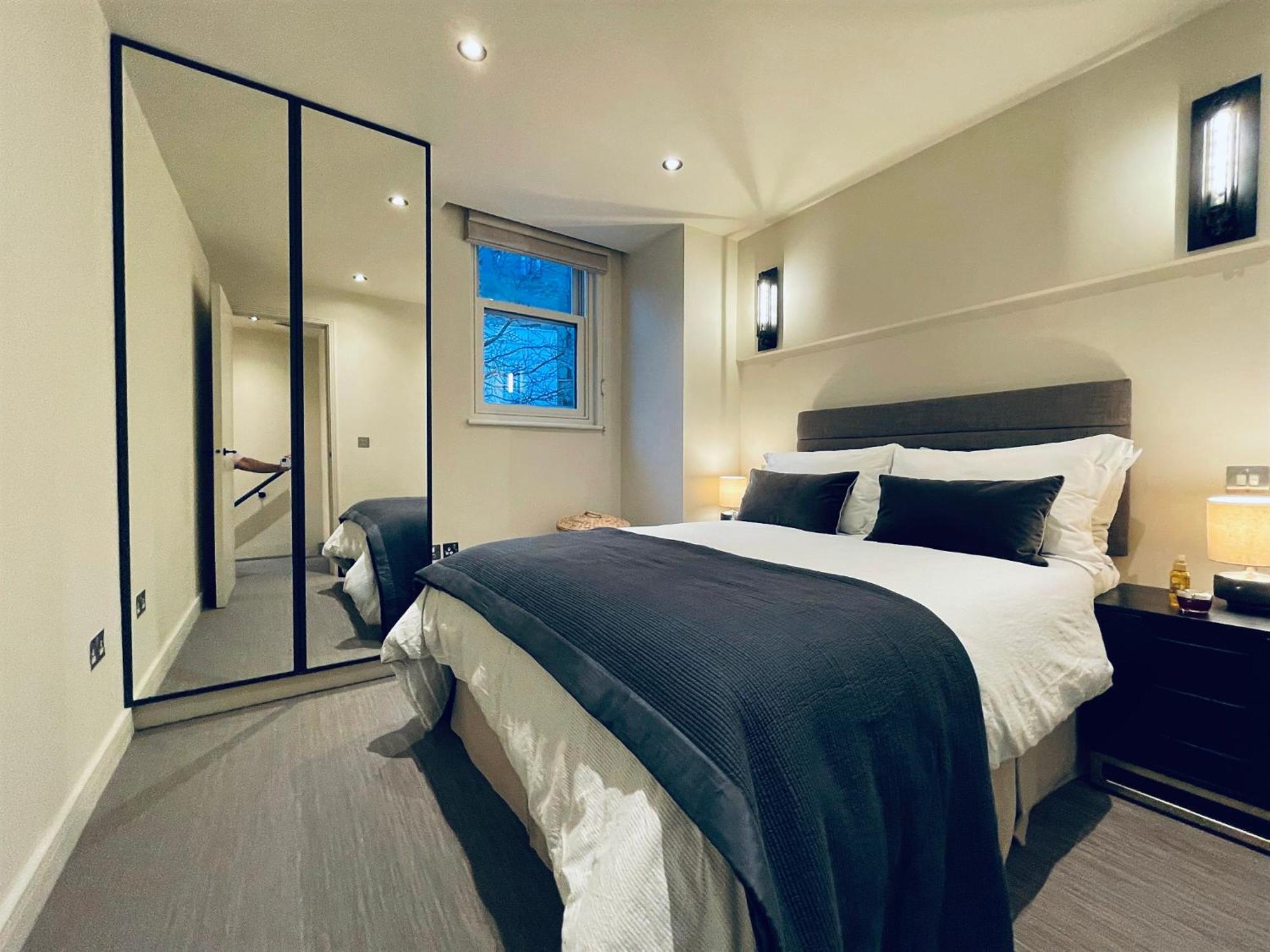 Chic 2 Bedroom Mews House In S Kensington London Luaran gambar